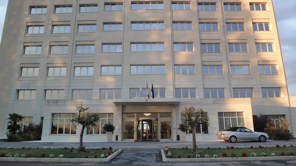 Hotel Marconi Μπεντιβόλιο Εξωτερικό φωτογραφία